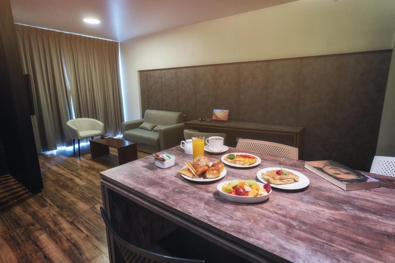 Urban Suites Apart Hotel Santa Cruz de La Sierra Exterior photo
